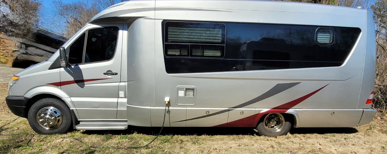2009 Leisure Travel Serenity